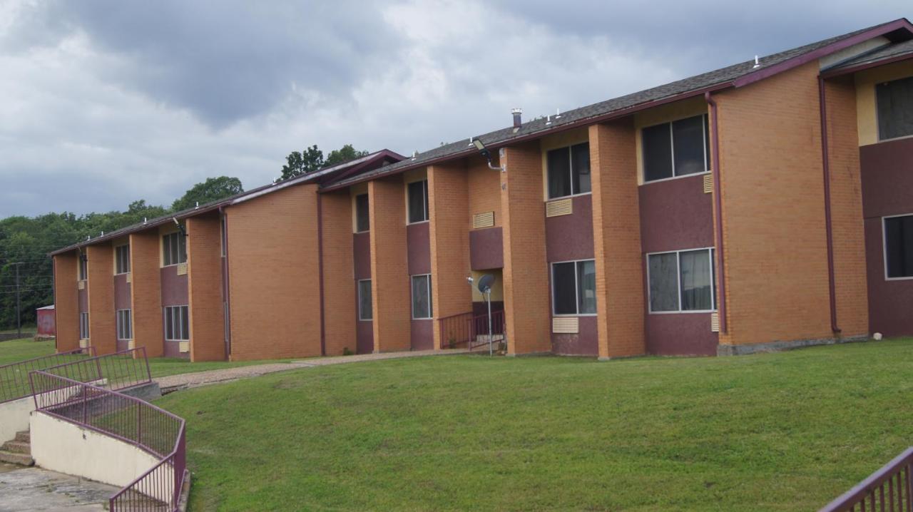 Holiday Lodge & Suites Mcalester Esterno foto