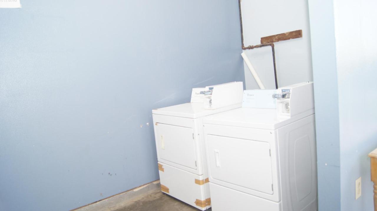 Holiday Lodge & Suites Mcalester Esterno foto